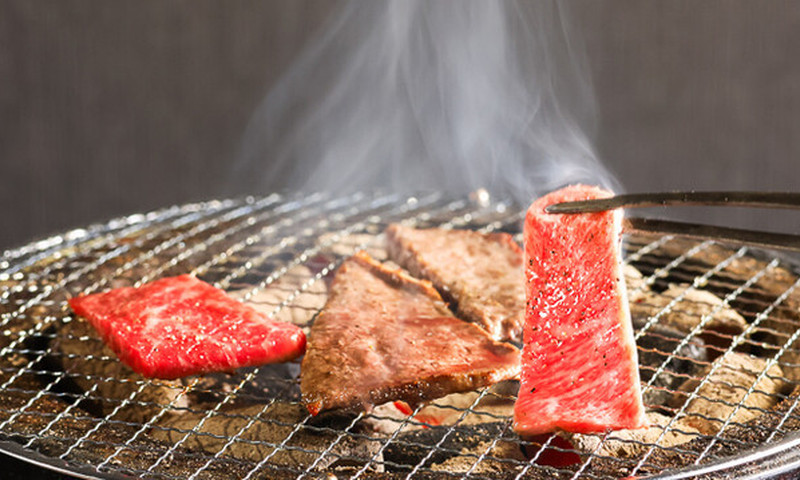 炭火焼肉 ちさね 七輪の炭火で焼く黒毛和牛